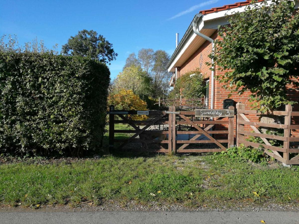 Ferienhaus Extrazeit_Urlaub Hasselberg  المظهر الخارجي الصورة